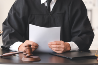 A Saftec Digital explica em que situações a remoção de conteúdo judicial é permitida por lei.