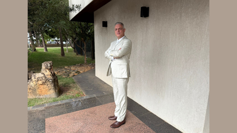 Leonardo Manzan avalia como a alíquota global mínima impacta multinacionais e a competitividade fiscal brasileira.