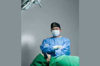 Milton Seigi Hayashi mostra como o minilifting oferece rejuvenescimento facial com recuperação rápida e resultados discretos.